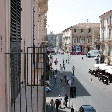 La Collegiata 3* كاتانيا