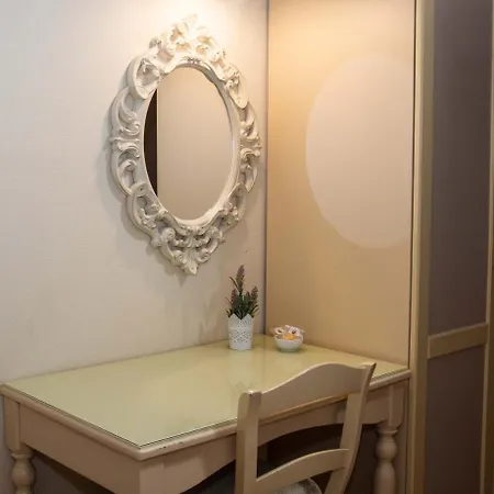 La Collegiata فندق مبيت وإفطار 3*